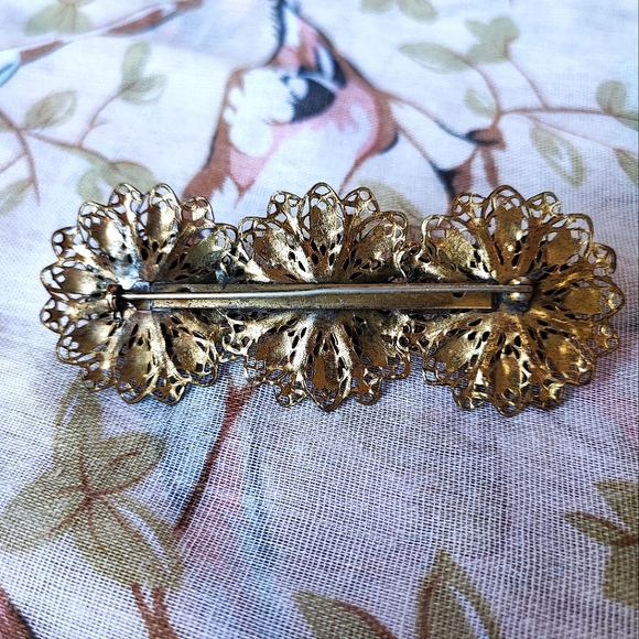 Dark Deep Red Triple Glass Dome Prong Set Brooch Brass Tone Filigree Vintage - Picture 4 of 11